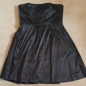 White House Black Market Strapless Dress